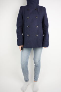 Alternative view of Mantel Gr. 44