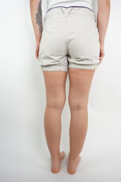 Alternative view of Roxy Shorts Gr. S