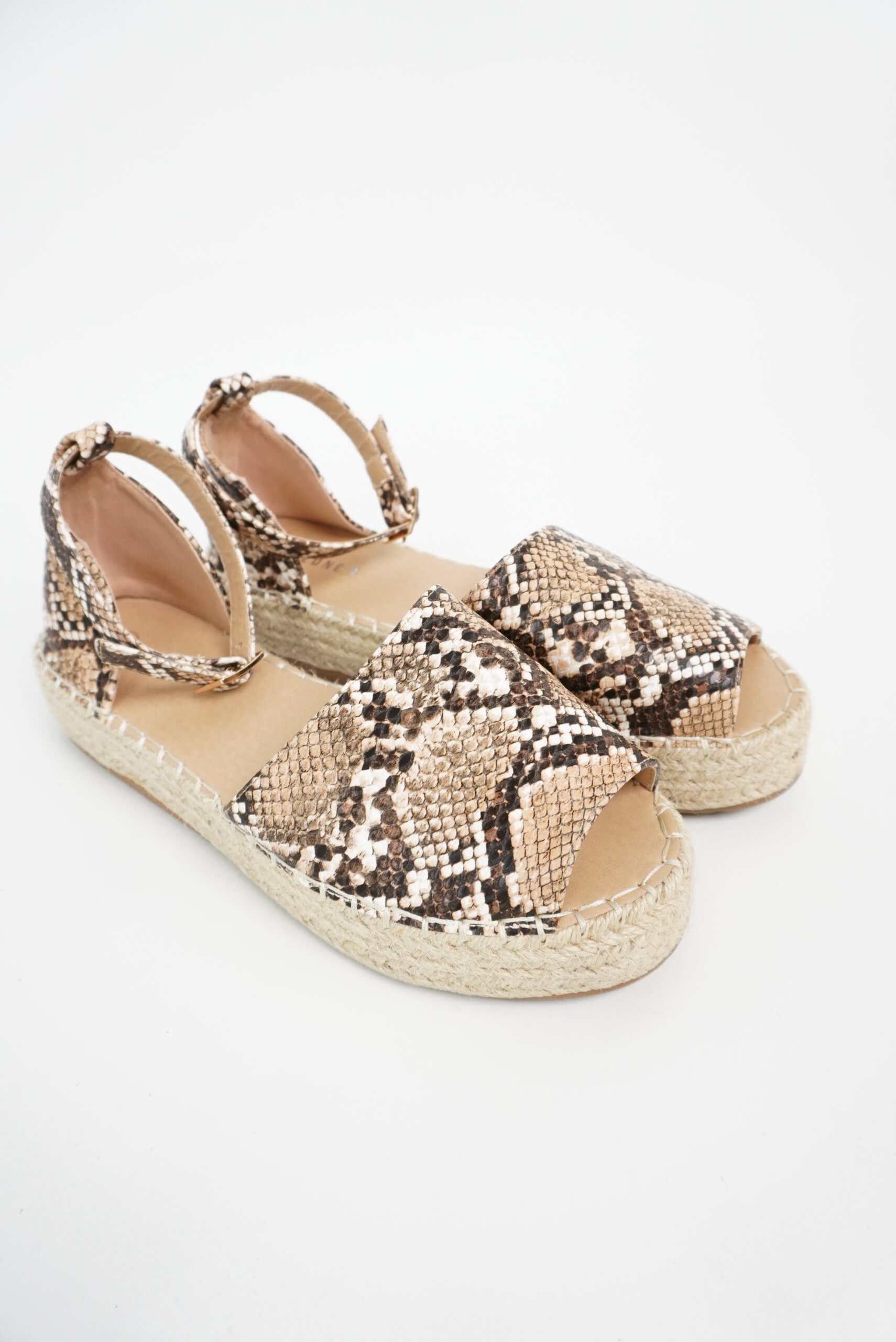 Sandalen Gr. 35