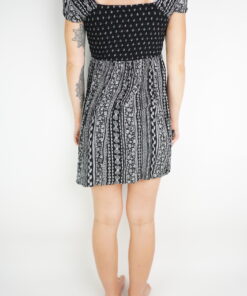 Alternative view of Kleid Gr. ca. S