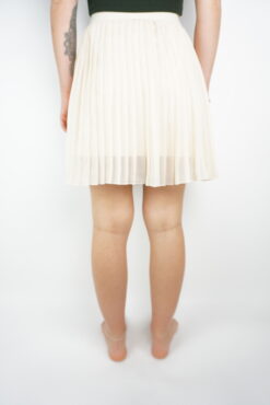 Alternative view of NA-KD Rock Gr. L