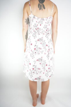 Alternative view of Kleid Gr. M