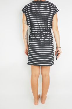 Alternative view of Kleid Gr. ca. M