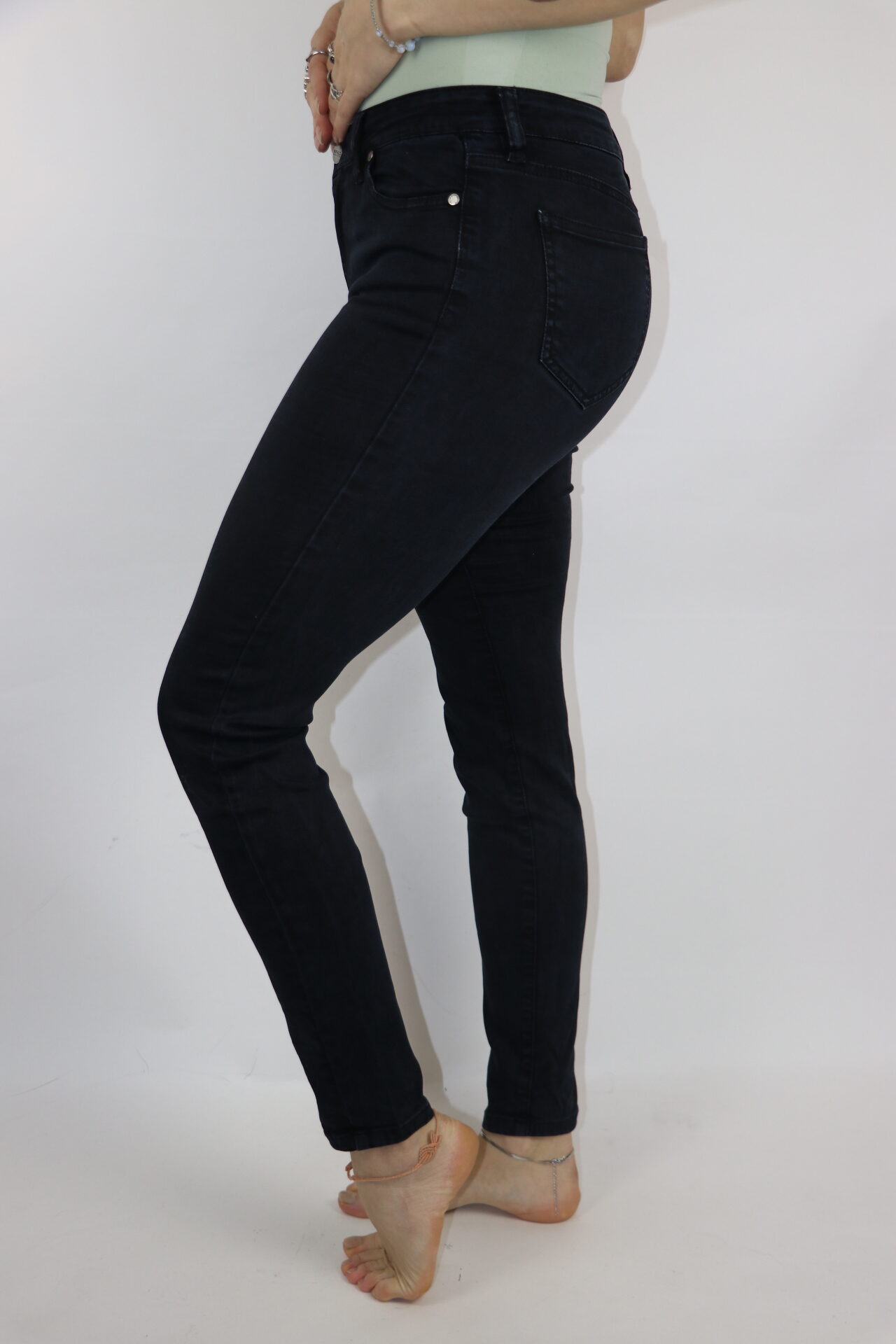 Jeans Gr. 6/28 (ca S) – Bild 2