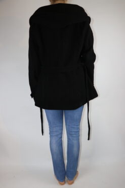 Alternative view of Mantel Gr. XL