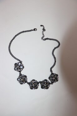 Blumenhalskette