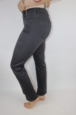 Alternative view of Jeans Gr. 34 eher grösser
