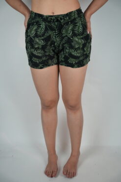 Shorts Gr. L (eher kleiner)