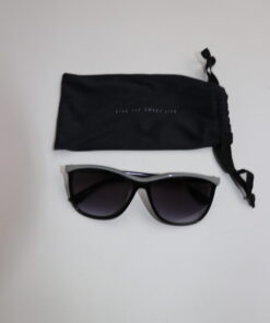 Sonnenbrille