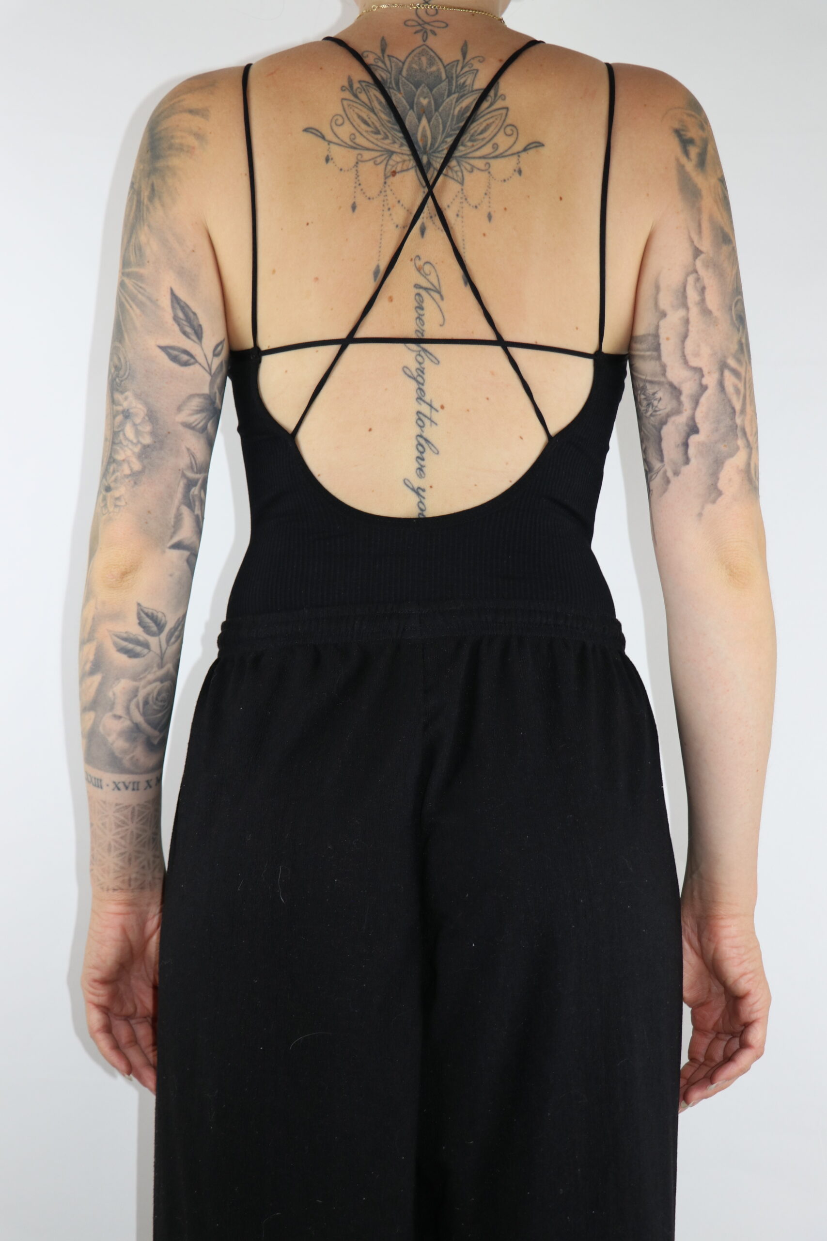 Urban Outfitters Body Gr. M (eher kleiner) – Bild 2